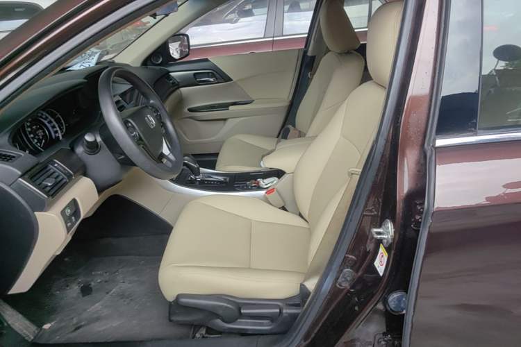 Used Honda Accord 2014 2.0L LX Comfort Edition Left Front Seat