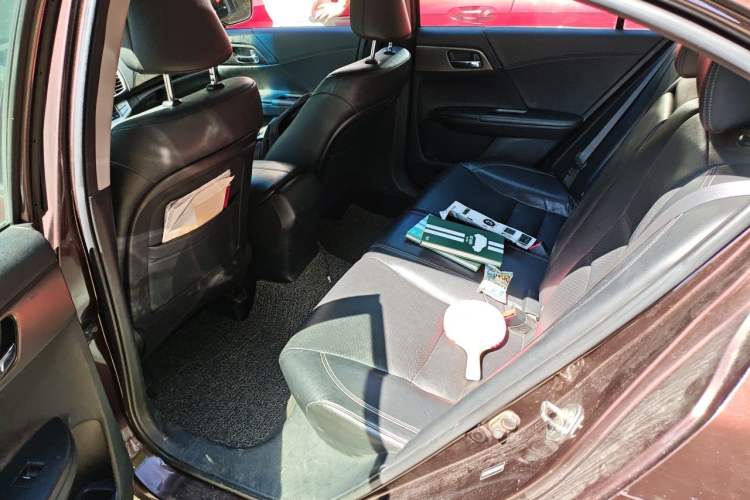 Used Honda Accord 2014 2.0L EX Luxury Edition Left Rear Seat