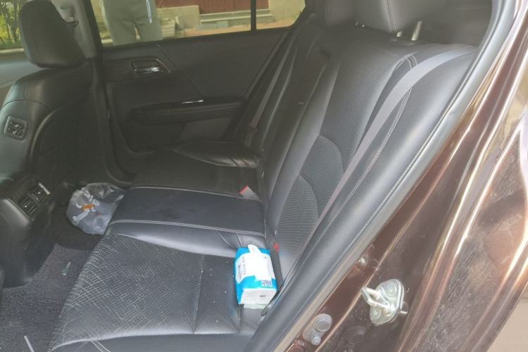 Used Honda Accord 2014 2.4L EX Luxury Edition Left Rear Seat