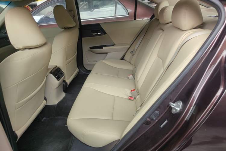 Used Honda Accord 2014 2.0L LX Comfort Edition Left Rear Seat