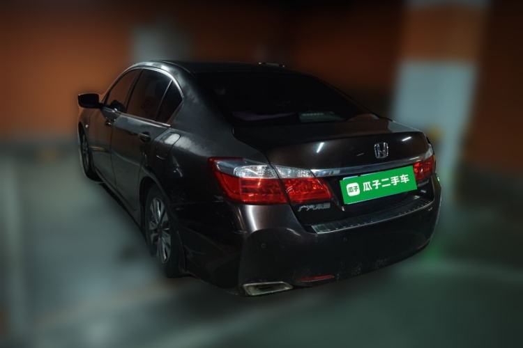 Used Honda Accord 2014 2.0L EX Luxury Edition Rear Left 45 Deg