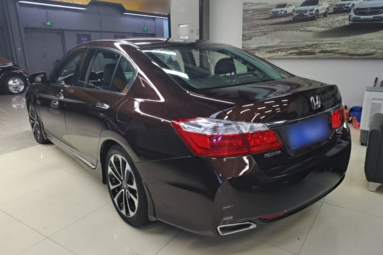 Used Honda Accord 2014 3.0L EXLN Flagship Edition Rear Left 45 Deg