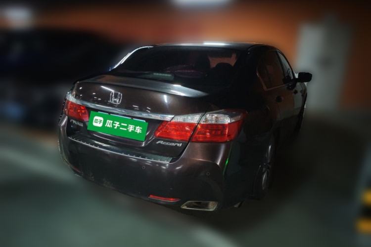 Used Honda Accord 2014 2.0L EX Luxury Edition Rear Right 45 Deg