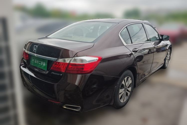 Used Honda Accord 2014 2.0L LX Comfort Edition Rear Right 45 Deg