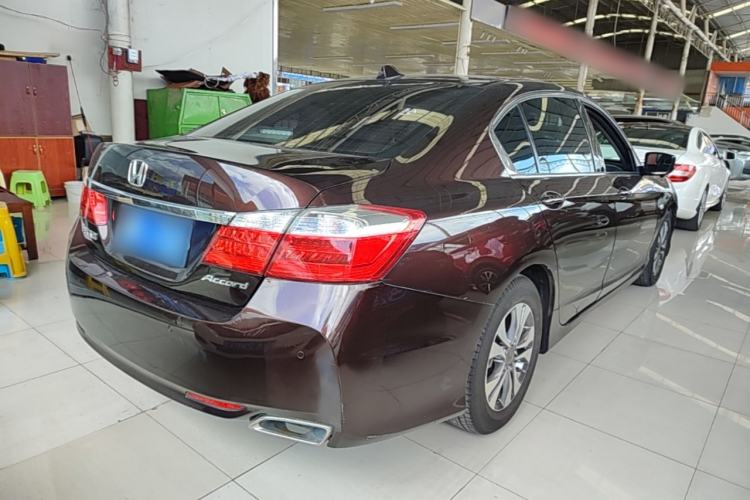 Used Honda Accord 2014 2.0L EX Luxury Edition Rear Right 45 Deg