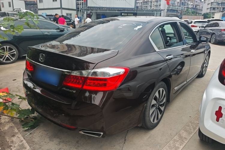 Used Honda Accord 2014 2.0L LX Comfort Edition Rear Right 45 Deg