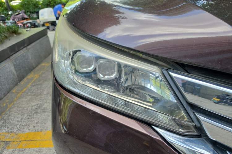 Used Honda Accord 2014 2.4L EX Luxury Edition Right Front Headlight