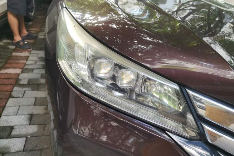 Used Honda Accord 2014 2.4L EX Luxury Edition Right Front Headlight