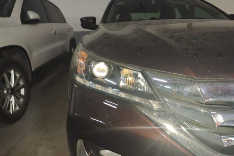 Used Honda Accord 2014 2.0L LX Comfort Edition Right Front Headlight