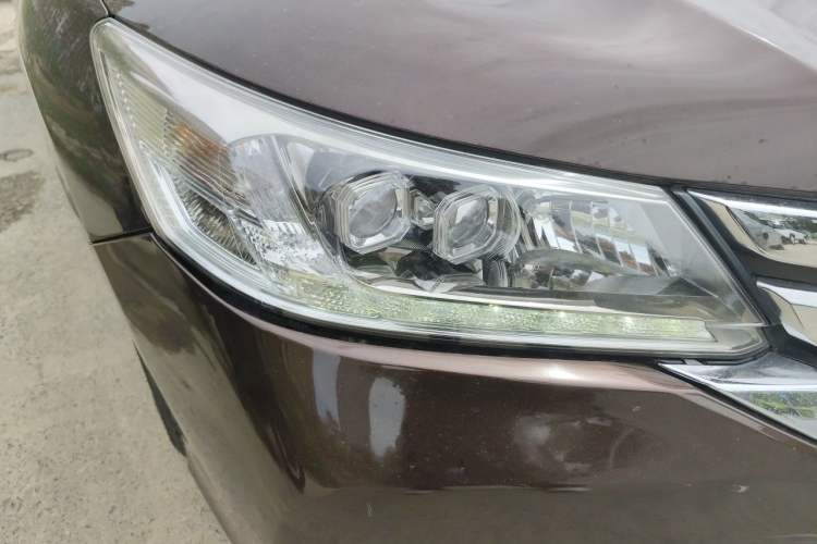 Used Honda Accord 2014 2.4L EX Luxury Edition Right Front Headlight