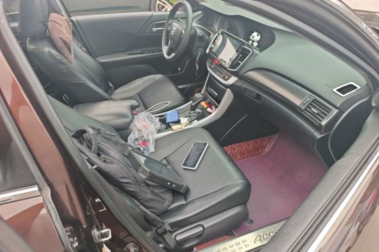 Used Honda Accord 2014 2.0L LX Comfort Edition Right Front Seat