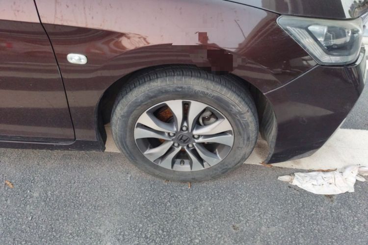 Used Honda Accord 2014 2.0L EX Luxury Edition Right Front Wheel Hub
