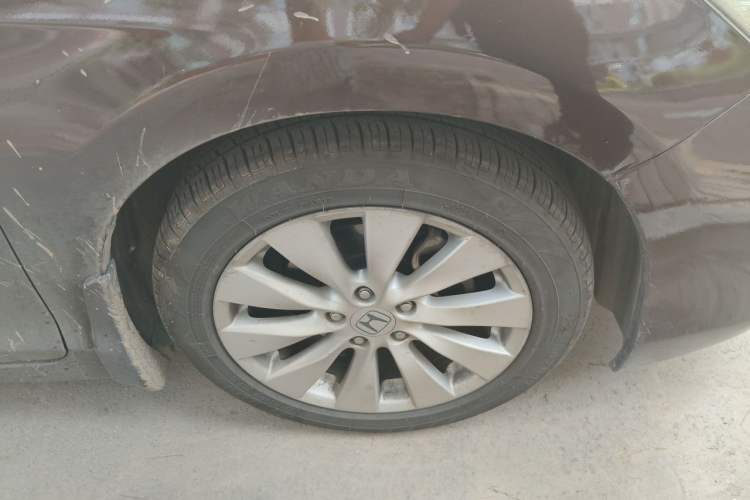 Used Honda Accord 2014 2.4L EX Luxury Edition Right Front Wheel Hub