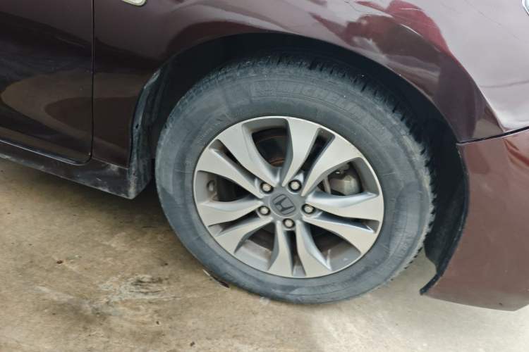 Used Honda Accord 2014 2.0L LX Comfort Edition Right Front Wheel Hub