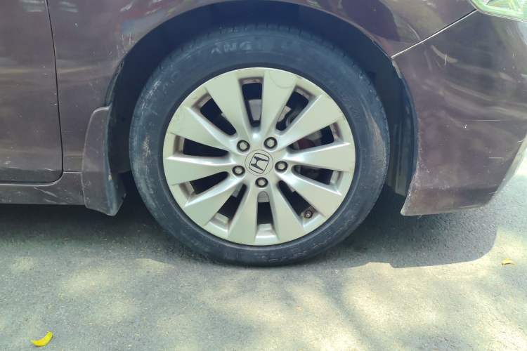 Used Honda Accord 2014 2.4L EX Luxury Edition Right Front Wheel Hub