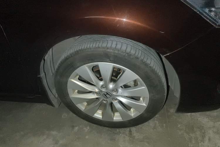 Used Honda Accord 2014 2.4L EX Luxury Edition Right Front Wheel Hub