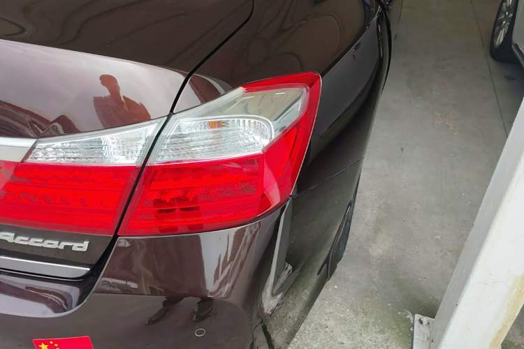 Used Honda Accord 2014 2.0L EX Luxury Edition Right Rear Taillight