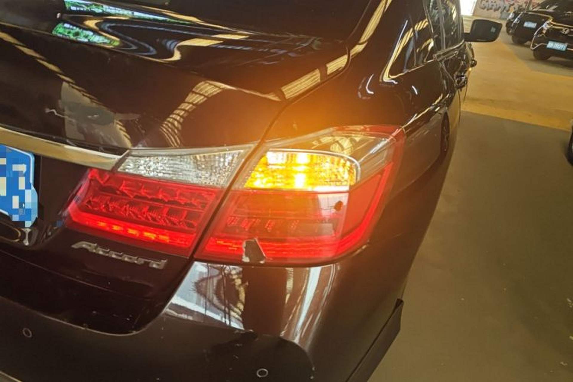 Used Honda Accord 2014 2.0L EXN Luxury Navigation Edition Right Rear Taillight