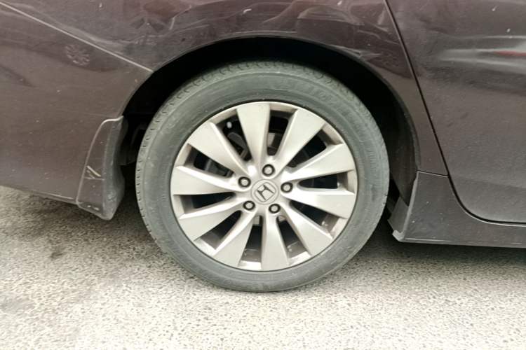 Used Honda Accord 2014 2.4L EXN Luxury Navigation Edition Right Rear Wheel Hub