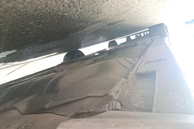 Used Honda Accord 2014 2.4L EXN Luxury Navigation Edition Right Side Sill