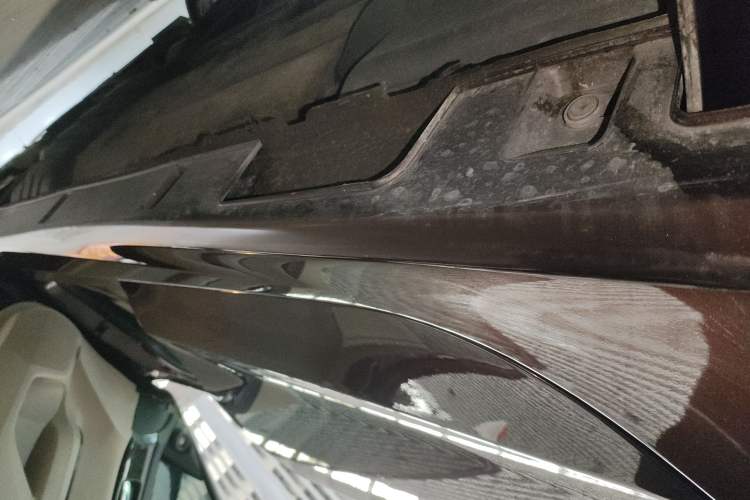 Used Honda Accord 2014 2.4L EX Luxury Edition Right Side Sill