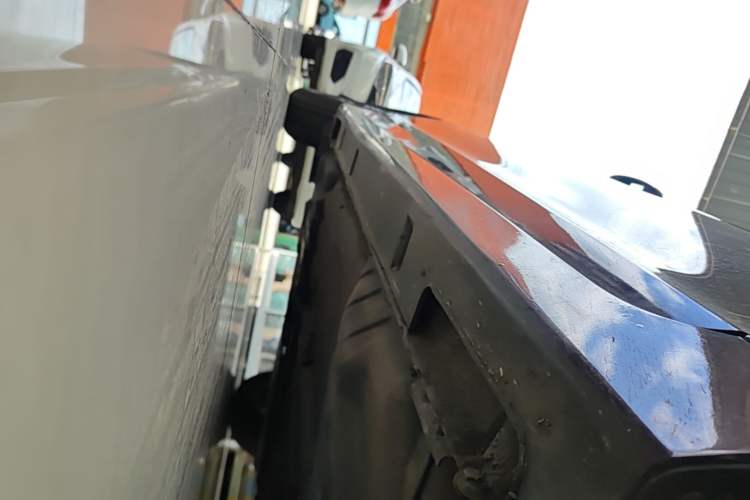 Used Honda Accord 2014 2.0L EX Luxury Edition Right Side Sill
