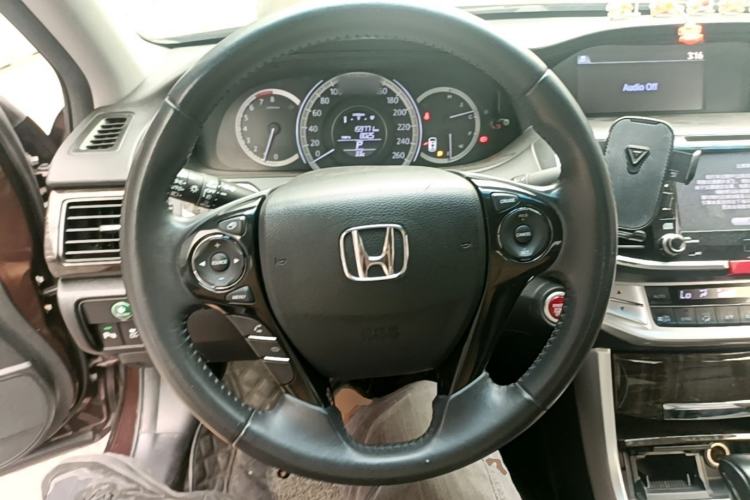Used Honda Accord 2014 2.4L EXN Luxury Navigation Edition Steering Wheel