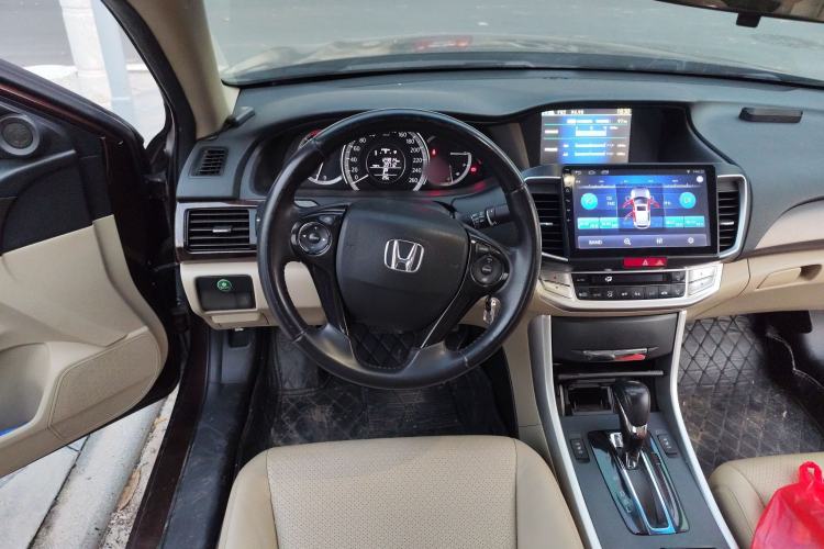 Used Honda Accord 2014 2.0L EX Luxury Edition Steering Wheel