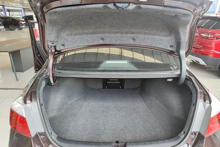 Used Honda Accord 2014 2.0L EX Luxury Edition Trunk