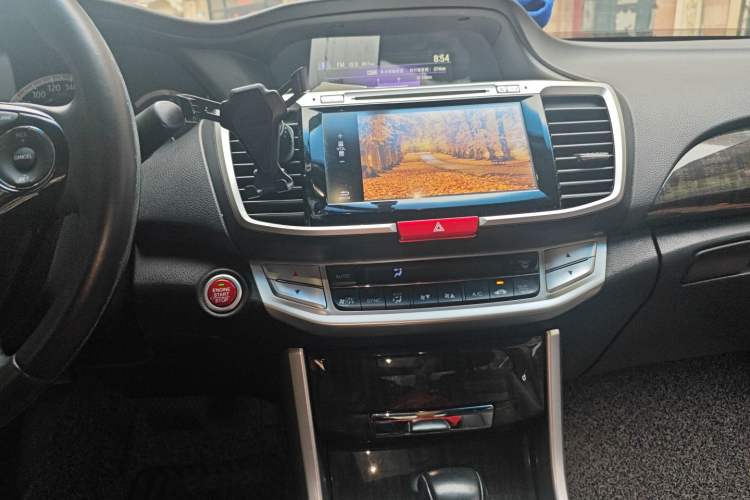 Used Honda Accord 2014 2.4L EX Luxury Edition Audio And AC Panel