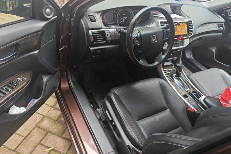 Used Honda Accord 2014 2.4L EX Luxury Edition Driver Seat