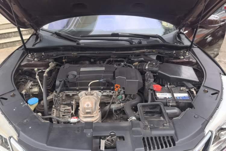 Used Honda Accord 2014 2.4L EXN Luxury Navigation Edition Engine Bay