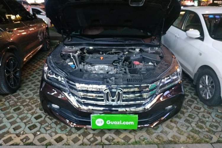 Used Honda Accord 2014 2.0L EX Luxury Edition Engine Bay