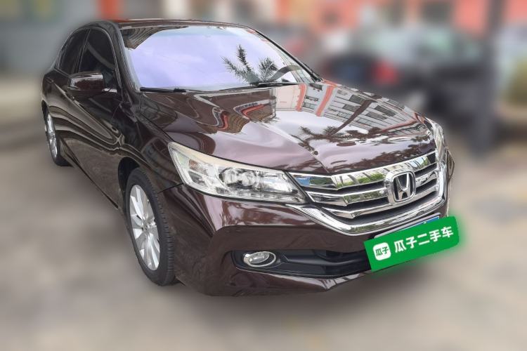 Used Honda Accord 2014 2.4L EXN Luxury Navigation Edition Front Right 45 Deg