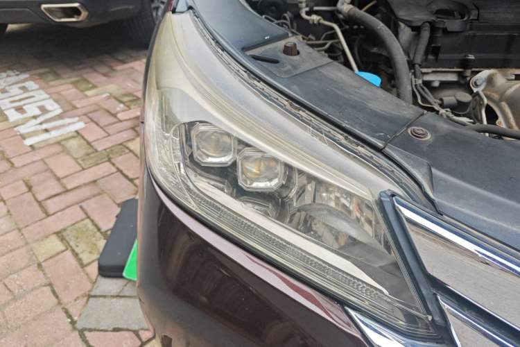 Used Honda Accord 2014 2.4L EX Luxury Edition Right Front Headlight