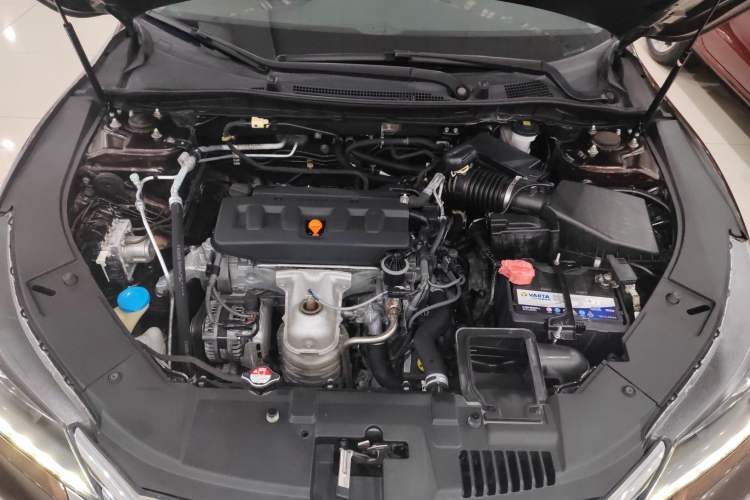 Used Honda Accord 2014 2.0L EX Luxury Edition Engine Bay
