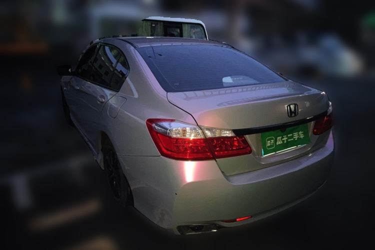 Used Honda Accord 2014 2.0L LX Comfort Edition Rear Left 45 Deg