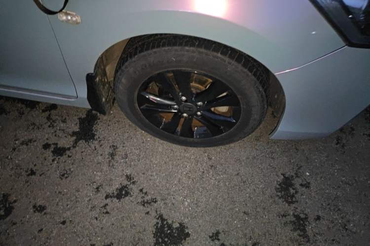 Used Honda Accord 2014 2.0L LX Comfort Edition Right Front Wheel Hub