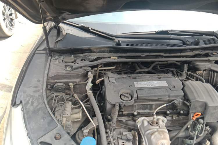 Used Honda Accord 2014 2.4L EX Luxury Edition Engine Bay Right