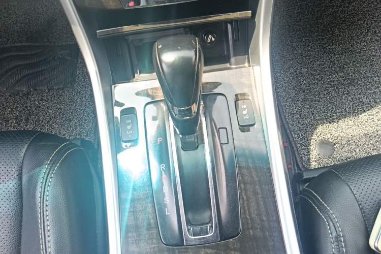 Used Honda Accord 2014 2.4L EX Luxury Edition Gear Lever