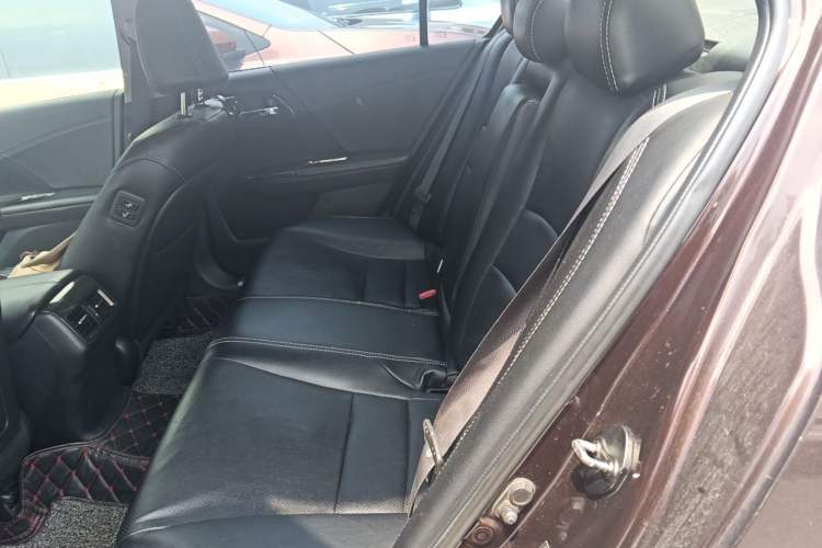Used Honda Accord 2014 2.4L EX Luxury Edition Left Rear Seat