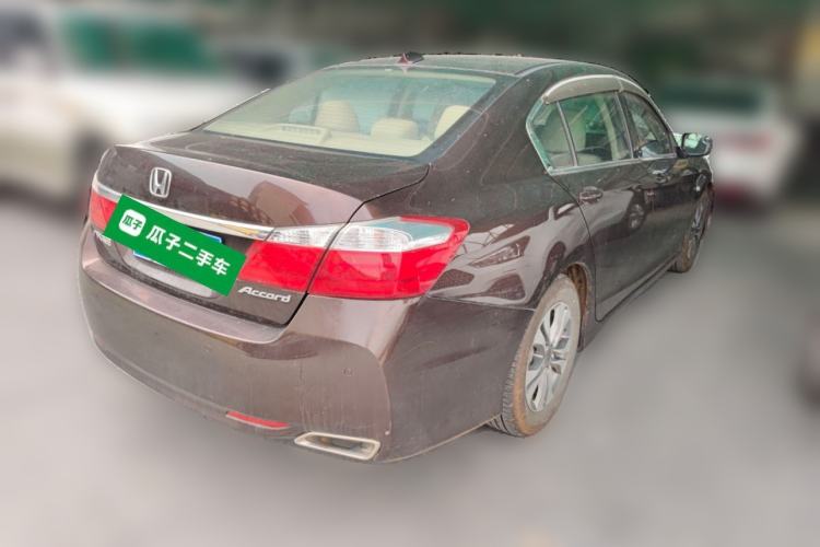 Used Honda Accord 2014 2.0L EX Luxury Edition Rear Right 45 Deg