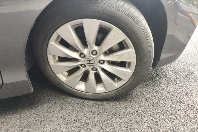 Used Honda Accord 2014 2.4L EX Luxury Edition Right Front Wheel Hub