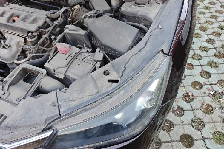 Used Honda Accord 2014 2.0L EX Luxury Edition Engine Bay Left