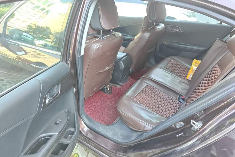 Used Honda Accord 2014 2.0L EX Luxury Edition Left Rear Seat