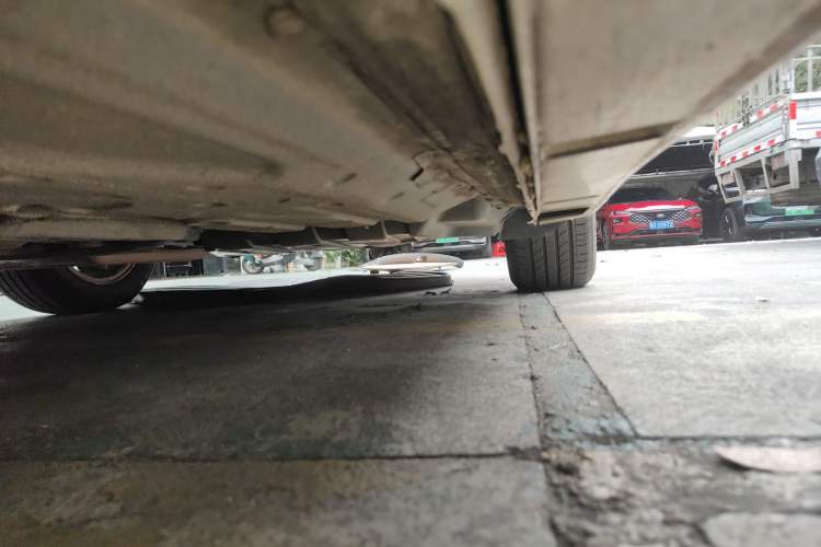 Used Honda Accord 2014 2.0L LX Comfort Edition Left Side Sill