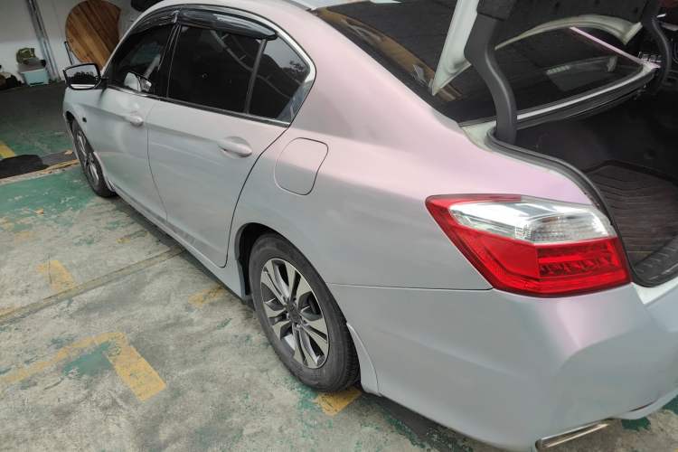 Used Honda Accord 2014 2.0L LX Comfort Edition Rear Left 45 Deg