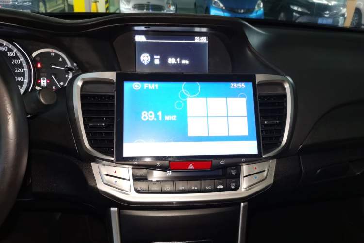 Used Honda Accord 2014 2.0L EX Luxury Edition Audio And AC Panel