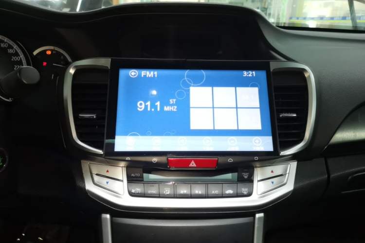 Used Honda Accord 2014 2.0L EX Luxury Edition Audio And AC Panel