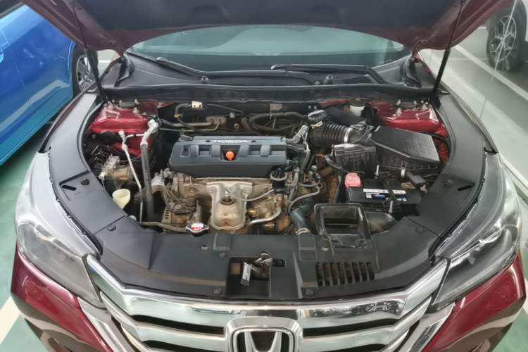 Used Honda Accord 2014 2.0L EX Luxury Edition Engine Bay